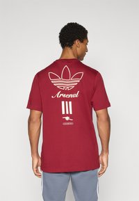adidas Originals ARSENAL FC ICON bordowy