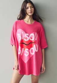 Selezionato, pink bisou