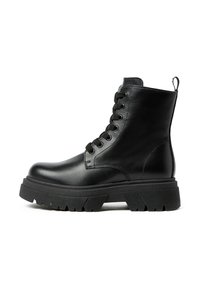 Zwarte leren enkelboots met een ronde neus, opvallend vetersluiting ontwerp, dikke rubberen zool en een lus aan de hiel voor gemakkelijk aantrekken.