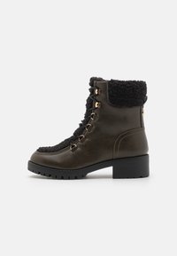 Botine cu platformă - olive