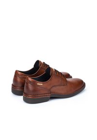 Pikolinos INCA - Derbies - brown
