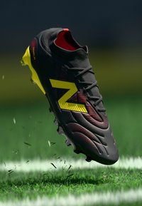 Ausgewählt, black 100/punch yellow/fire cracker