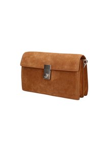 Borsa a tracolla in suede marrone con design piatto, dotata di un fermaglio metallico e dettagli hardware laterali. Texture liscia con accenti minimalisti.