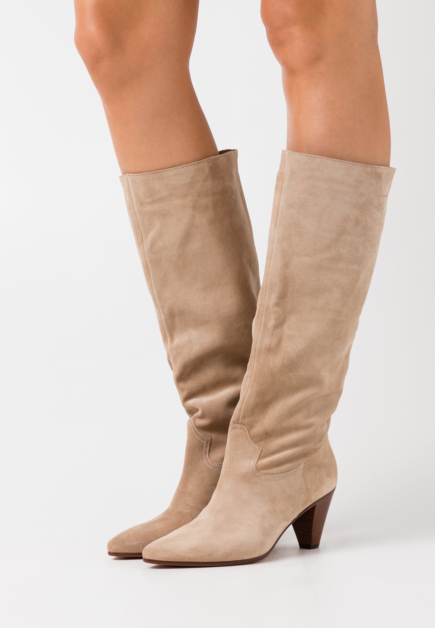 Closed dill boots Clearance