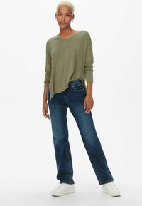 ONLY ONLAMALIA L/S V-NECK - Pulóver - mermaid