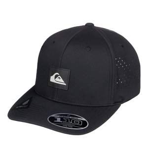 Gorra de béisbol negra con visera curva, hecha de tela con detalles perforados en los laterales, presenta un parche con el logo en la parte frontal.