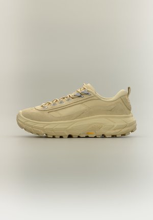 HOKA, TOR SUMMIT FLD UNISEX - Маратонки - barley flour / barley flour