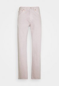 Jeans rectos de color rosa claro con cinco bolsillos y cierre de botón, exhibidos sobre un fondo blanco.