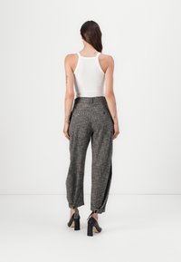 Pinko PASSIFLORA PANTALONE - Hlače - nero/marrone/bianco