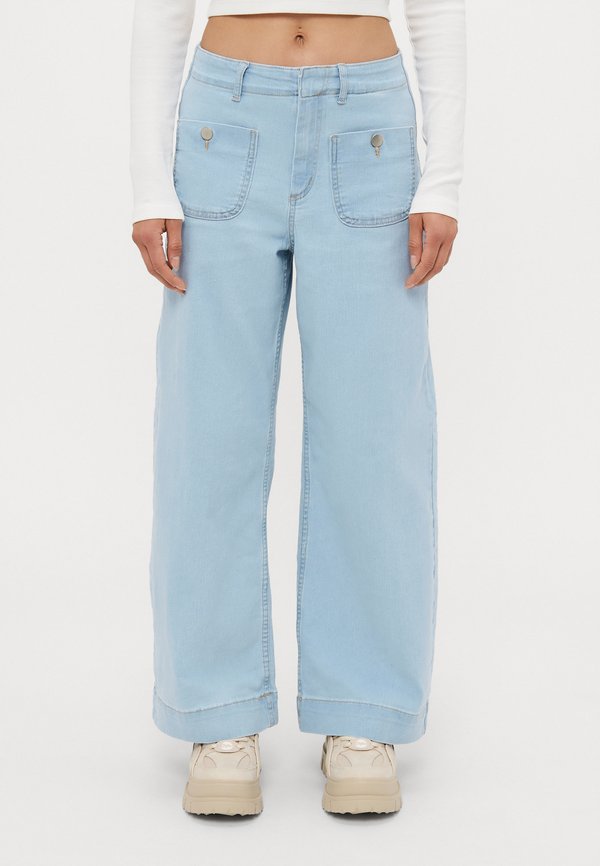 VMKAYLA WIDE POCKET - Wide Leg