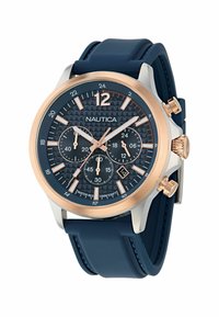 Nautica kronograf ur med en navy silikonearmbånd, navy struktureret urskive, rosaguld detaljer og kasse af rustfrit stål. Har store tal.