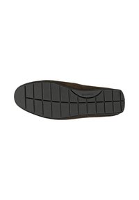Semelle d'une chaussure marron foncé avec des motifs rectangulaires antidérapants et le nom de la marque "Wojas" embossé près de la zone de la voûte.