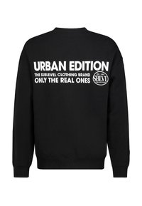 Schwarzer Sweatshirt mit Rundhalsausschnitt, auf der Rückseite mit großen weißen Texten: "URBAN EDITION" und "ONLY THE REAL ONES", sowie einem Logo.