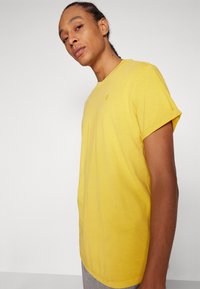 G-STAR LASH - Basic póló - dk lemon gd