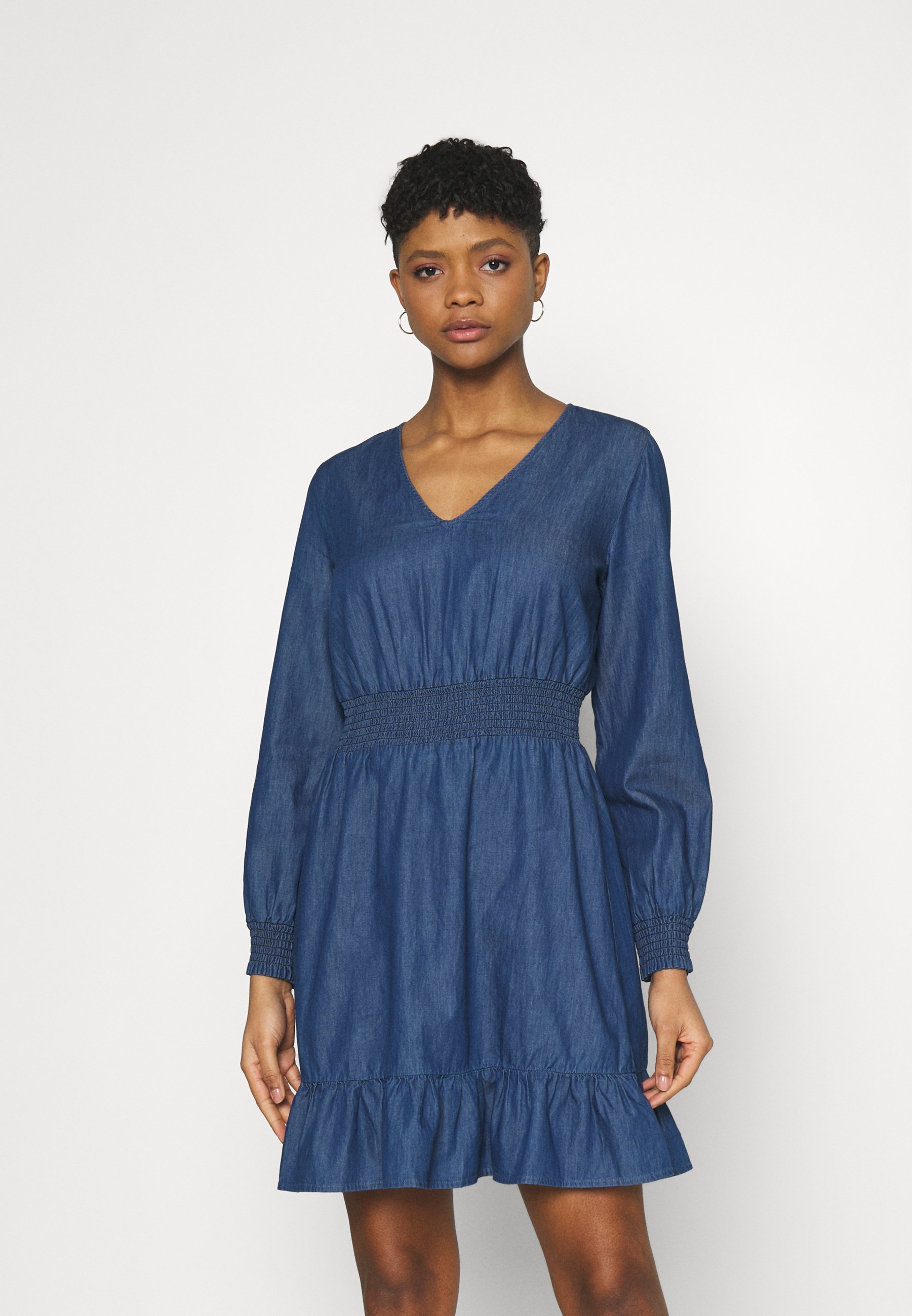 ONLY ONLSPACE SMOCK DRESS - Denim dress 