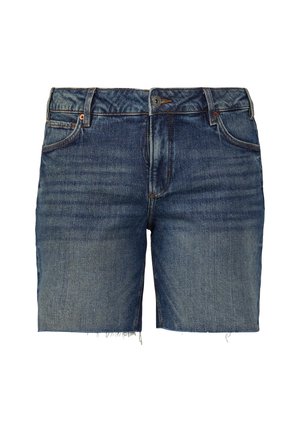 Jeansshorts in Dunkelblau mit einer abgewetzten Waschung, geradem Schnitt, ausgefranstem Saum, fünf Taschen und Knopfverschluss.