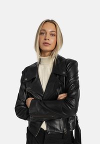 RE:DESIGNED Lederjacke - black