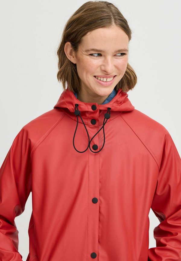 BYAVAN - Waterproof jacket - poinsettia2