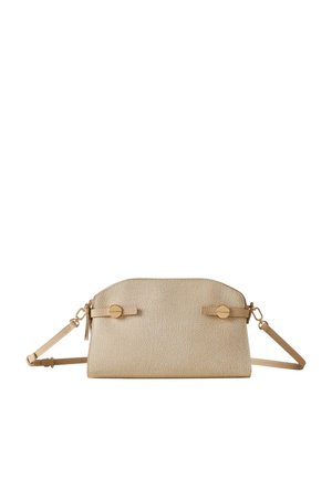 Borsa a tracolla in pelle beige con trama, dotata di tracolla regolabile e dettagli con bottoni circolari color oro sul davanti.
