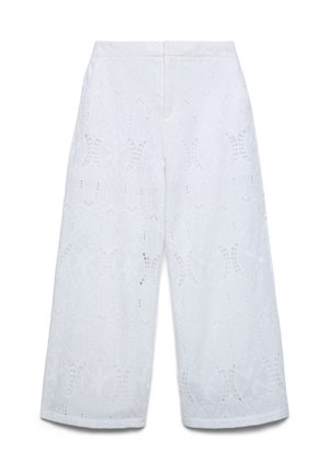 Weiße weitgeschnittene Cropped-Hose mit floralem Lochstickerei und tailliertem Bund.