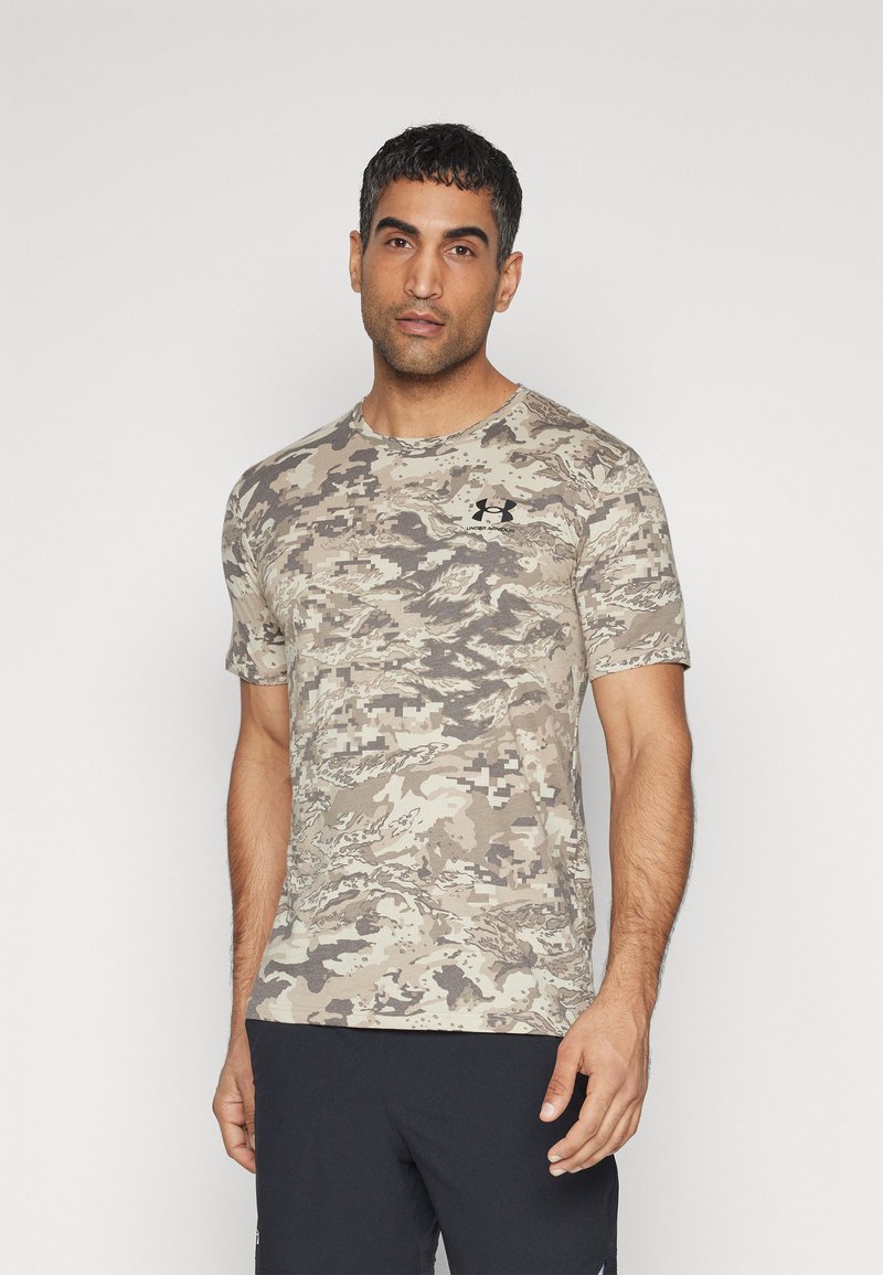 Under Armour ABC CAMO - T-shirts print - timberwolf taupe/black