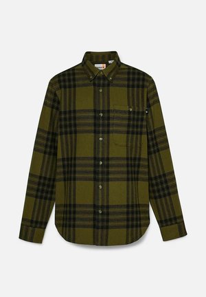 Camicetta a maniche lunghe a quadri verde oliva e nera con taschino sul petto e colletto abbottonato, posata su uno sfondo bianco.