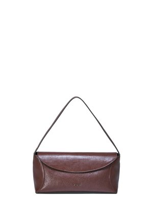Sac à main rectangulaire en cuir marron avec rabat incurvé et fine bandoulière, petites lettres embossées "VSP" au centre devant.