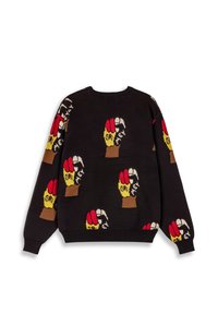 Suéter negro de punto con un gráfico colorido de manos en rojo, amarillo y crema. Cuello redondo, mangas largas y puños acanalados.