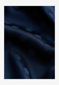 Sélectionné, navy