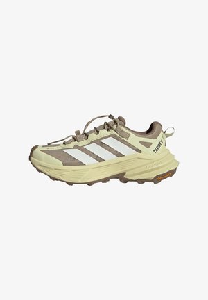 adidas Terrex, Zapatillas de senderismo - dual yellow ivory gold rw
