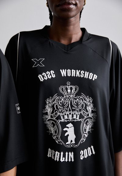 032c BÄR PERFORMANCE UNISEX - Print T-shirt - black