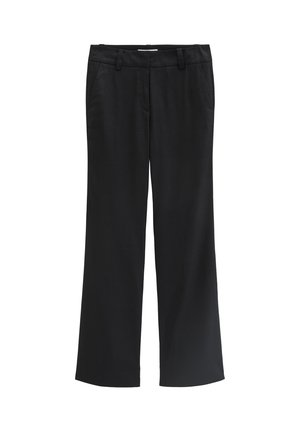 Pantalon noir droit avec passants pour ceinture, poches latérales et fermeture éclair à l'avant avec bouton, présenté sur fond blanc.