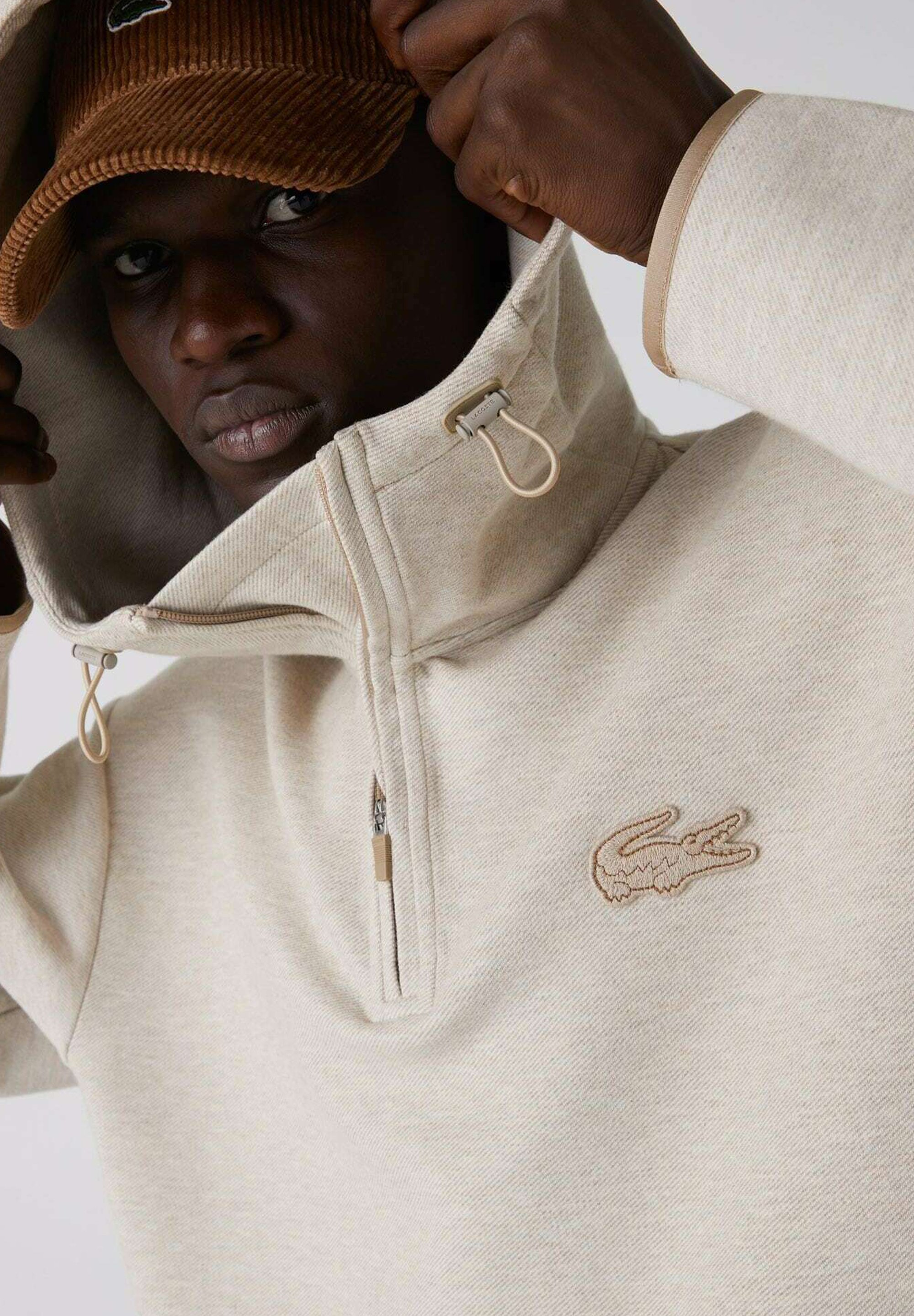 sweat lacoste beige