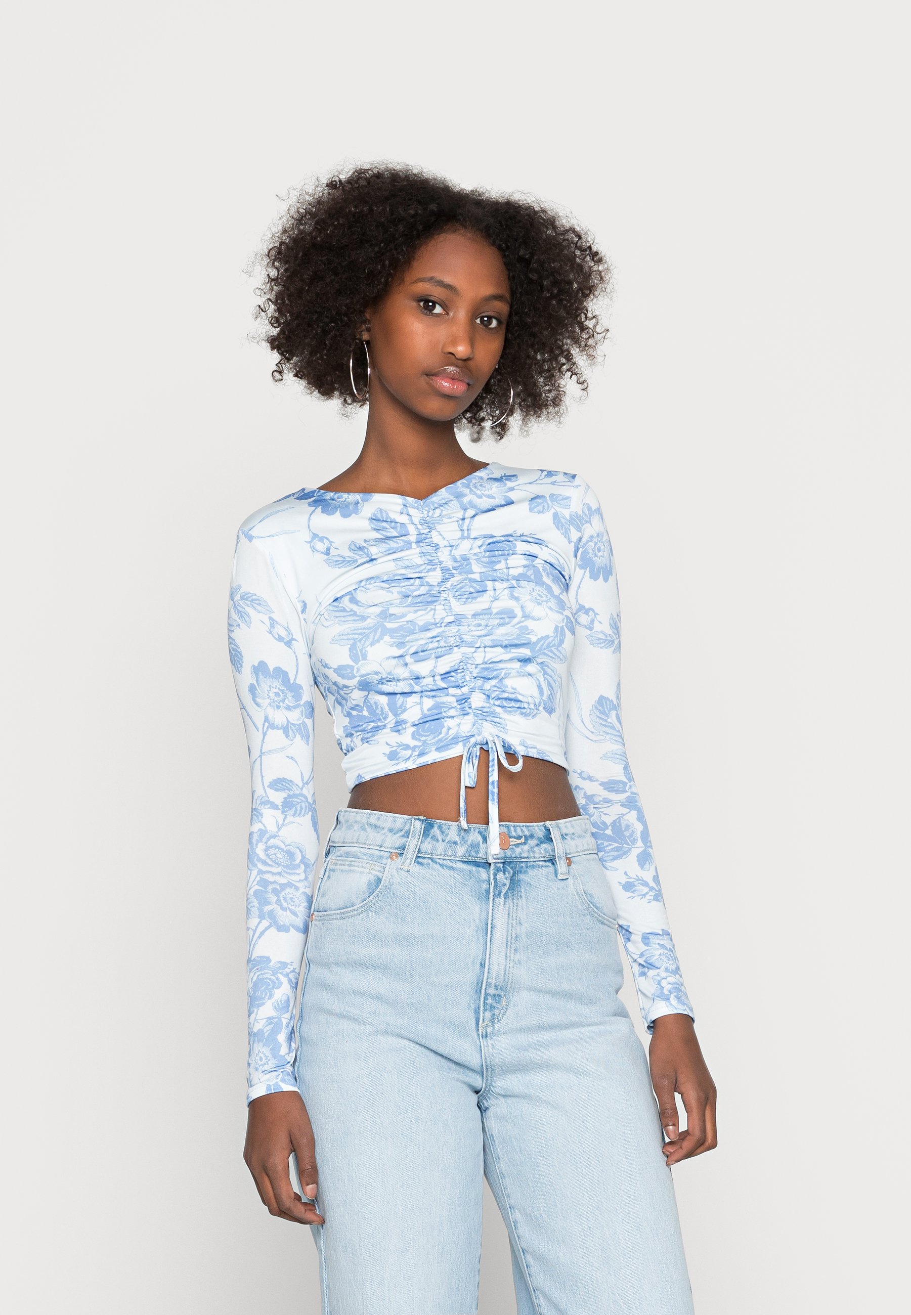 Missguided RUCHED FRONT TIE UP TOP 