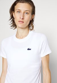Lacoste Sport - CLASSIC - T-shirt basic - white - 4