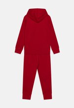 32aaf137d1e943c2ae5defad994288  