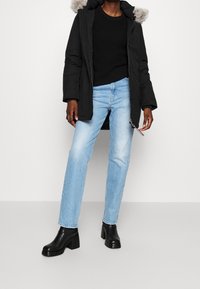 Tommy Hilfiger Parkas - black