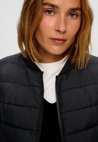 s.Oliver MIT STEPPUNG - Veste d'hiver - schwarz