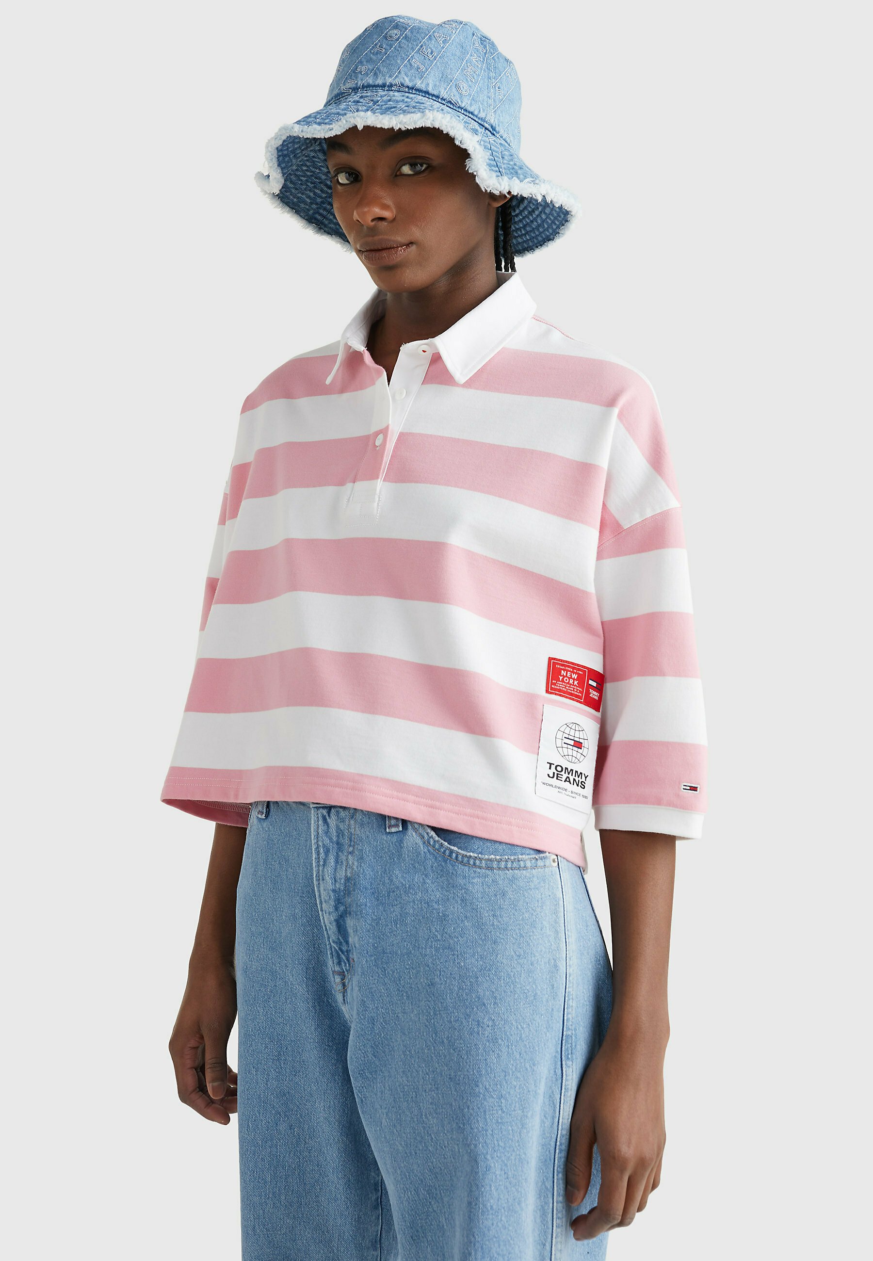 striped collar polo shirt