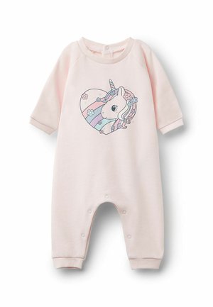 Helles pinker Baumwoll-Overall mit langen Ärmeln, der ein Einhorn-Graphic innerhalb eines Herzens zeigt. Druckknopfverschlüsse am Boden für ein einfaches Ankleiden.