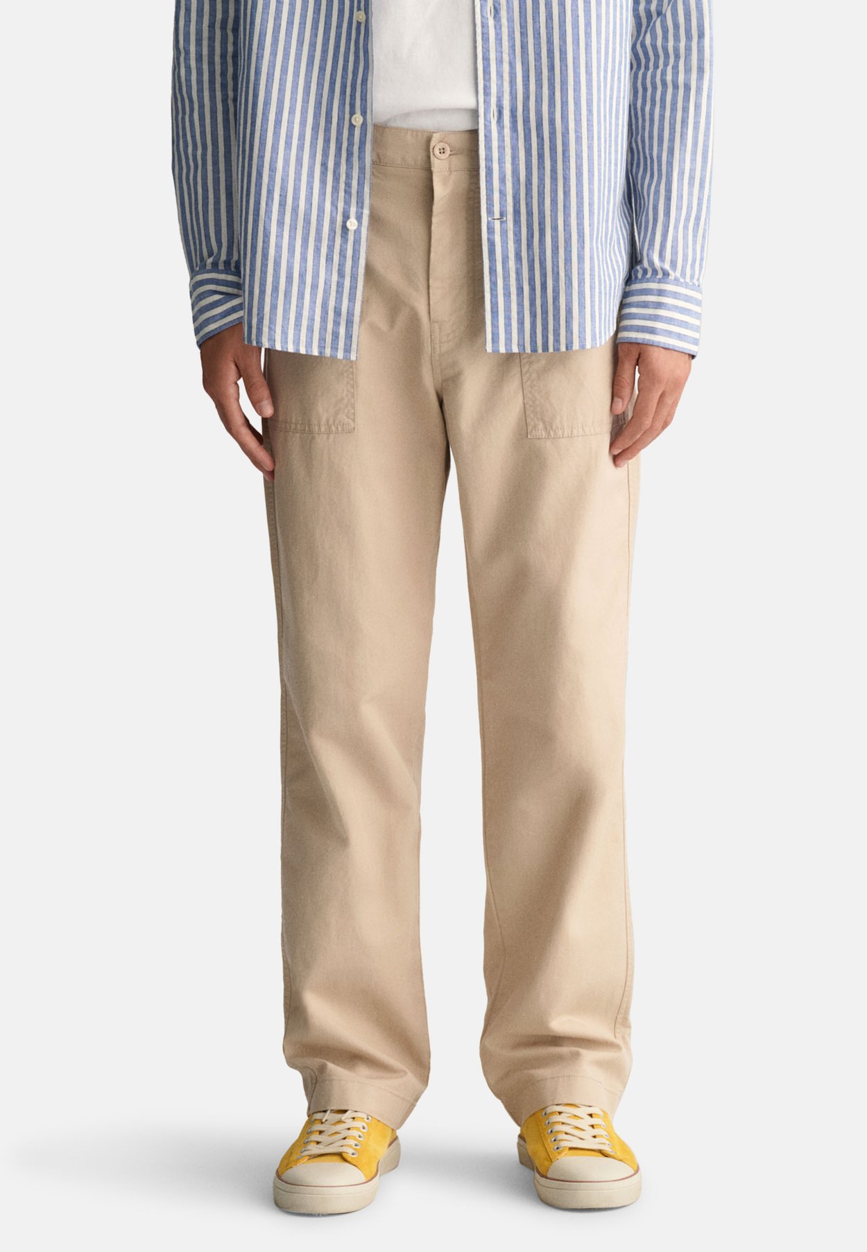 REGULAR FIT