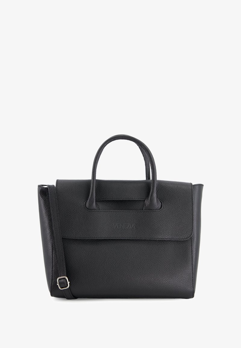 Schwarze Lederhandtasche mit zwei oberen Griffen und einem verstellbaren Schulterriemen. Besitzt eine strukturierte Form und eine vordere Klappentasche.