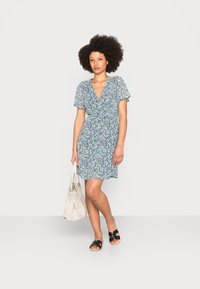 Anna Field Vestido de dia - blue