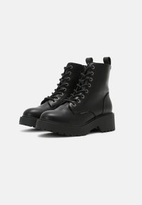 Bullboxer Botines con plataforma - black