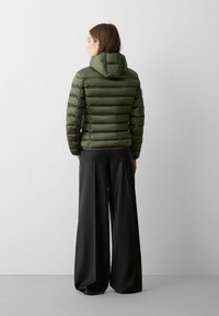 Colmar Originals WITH ATTACHED   - Pūkinė striukė - olive