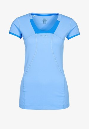 Blaues kurzärmliges Laufshirt aus leichtem, feuchtigkeitsableitendem Material. Verfügt über einen V-Ausschnitt, kontrastierende blaue Akzente und ergonomische Nähte.