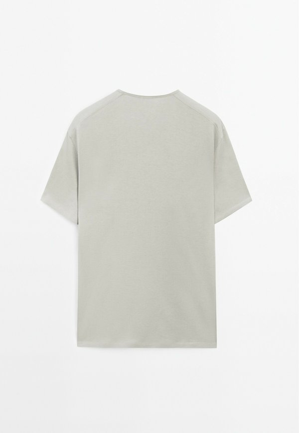 LIGHTWEIGHT - Basic T-shirt4