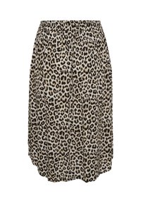 Luipaardprint rok met een elastische tailleband, gemaakt van lichtgewicht stof. Het patroon heeft zwarte en bruine vlekken op een crème achtergrond.