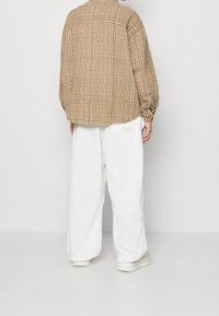 BDG Urban Outfitters Skjorta - brown