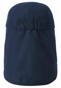 Cappello in tessuto morbido di colore blu navy, con una parte superiore arrotondata e una raccolta elastica sul retro. Texture liscia con un design pulito e semplice.